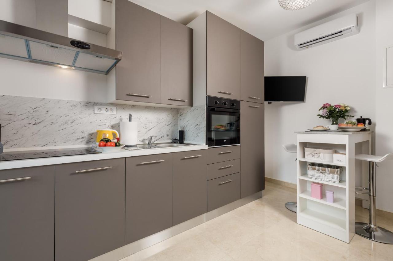 Apartment Clara *